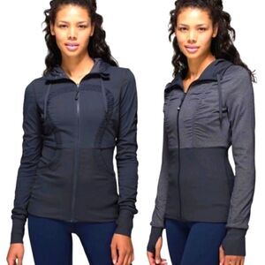 Lululemon Athletica Reversible Hooded Sweatshirt in Navy Blue Size 4